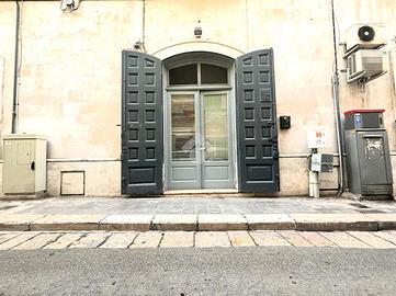 2 LOCALI A MOLFETTA