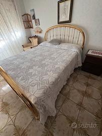 Coperta  matrimoniale  lavorata a mano  uncinetto