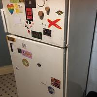 Frigorifero con congelatore funzionante