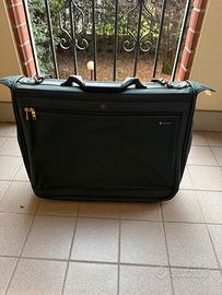 Borsa da giaggio modello porta abiti Samsonite