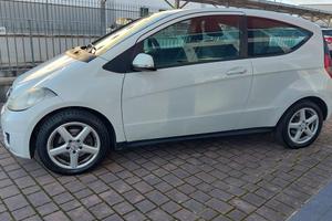 MERCEDES-BENZ A 160 CDI Coupé