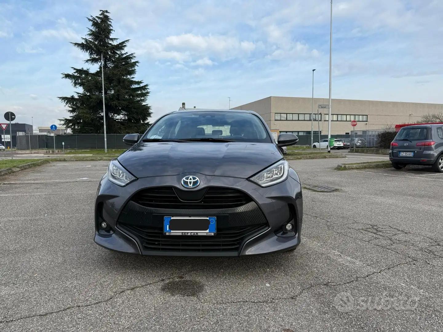 Toyota Yaris 2023 photo 2