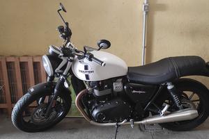 Triumph street twin 900