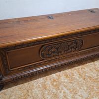 Cassapanca in legno