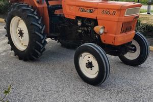 Trattore fiat 480-8