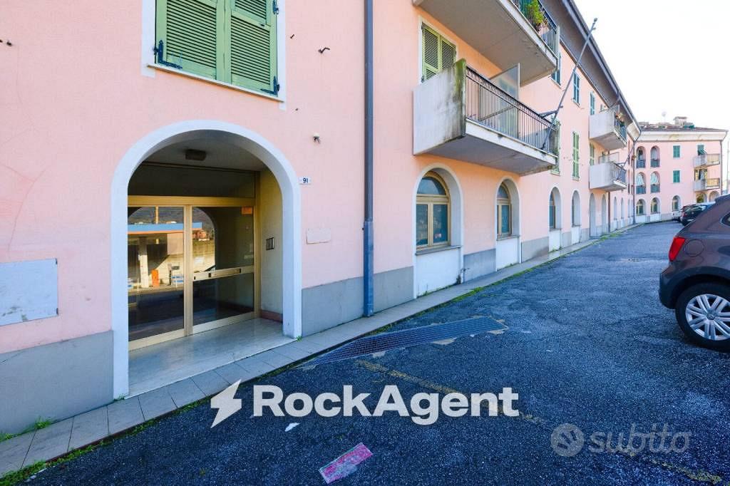 Immobile di 855 m² con più di 5 locali a Genova - Vista 5