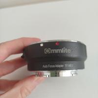 Adattatore per obiettivi Commlite EF-NEX. 
