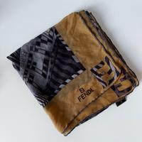 foulard Fendi