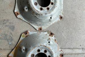 Flange ruote trattore
