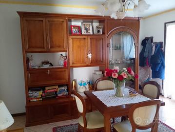 Salotto completo in legno massello di ciliegio