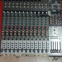 Mixer Behringer Xenix 2442