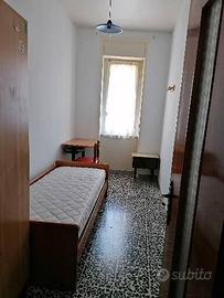 Disponibile stanza per studentessa