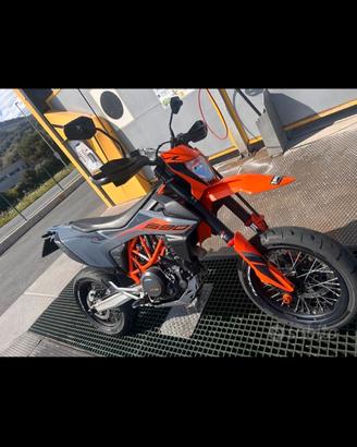 KTM 690 2022 smrc