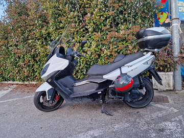 Scooter kymco 300 x-cityng