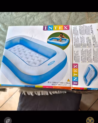Piscina intex con fondo trapuntato