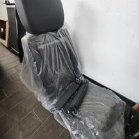 Sedile girevole per auto