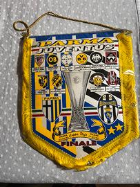 Gagliardetto Parma Juve finale coppa uefa