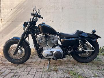 Harley Davidson Custom 883