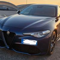 Alfa Romeo Giulia 210 CV Q4 AWD