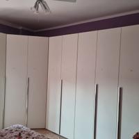 Armadio ad angolo con cabina