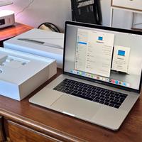 MacBook Pro 15” 256gb SSD 16GB CONS.DOM+adobe