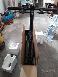 Monopattino elettrico ducati mai usato
