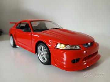 Modello 1/18 Ford Mustang