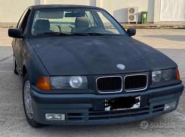 BMW 318i