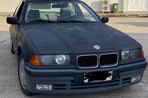 BMW 318i