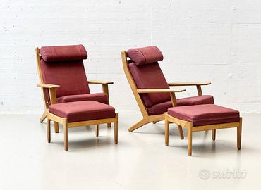 Poltrona  GE 290 con pouf di Hans J. Wegner