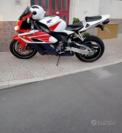 Honda cbr 1000 rr FMI