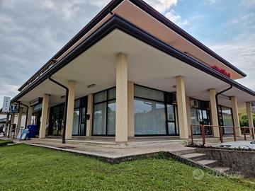 Affittassi ufficio ammobiliato