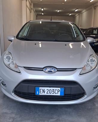 Ford Fiesta 1.4 5 porte Bz.- GPL Titanium