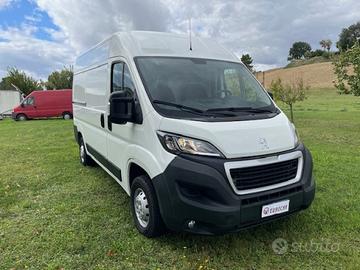 PEUGEOT Boxer 330 2.2 BlueHDi 140 S&S PM-TM Furg