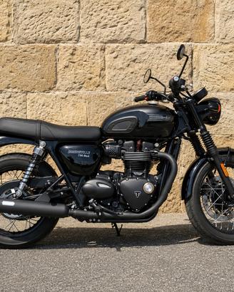 Triumph Bonneville T100 Black - V&H - Revisionata
