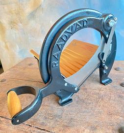 Raadvad taglia pane . Attrezzo Made in Danimarca