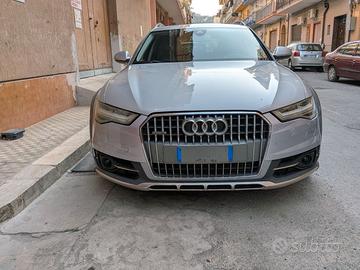 Audi  A6 allroad 3.0 quattro