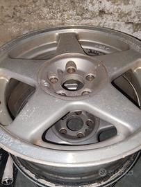 4 cerchi in lega da 15 fiat
