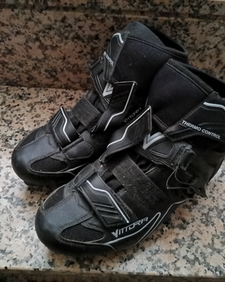 Scarpe invernali della Vittoria n 40