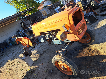 Trattore fiat 215 ricambi usati
