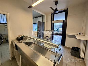 Locale commerciale a piano terra