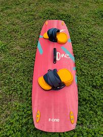 Tavola kitesurf twintip bidirezionale One F-One 