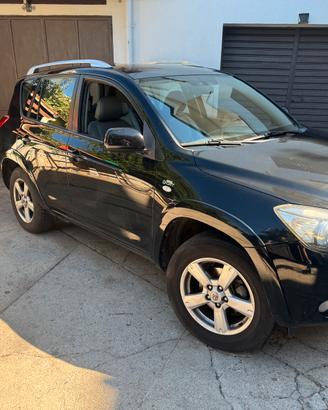 Toyota rav 4 2.2 177 cv