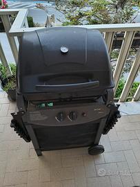 barbeque a gas + due bombole da 5 kg
