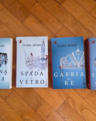 Saga di Victoria Aveyard Regina Rossa e seguito
