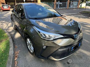 TOYOTA CHR 1.8 HYBRID E-CVT ACTIVE  COLORE BRONZO