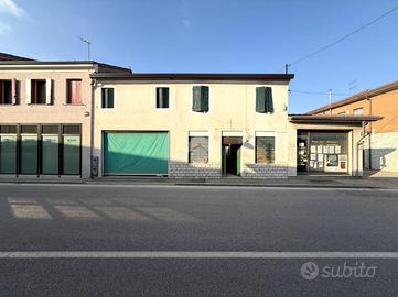 CASA SEMINDIPENDENTE A TOMBOLO