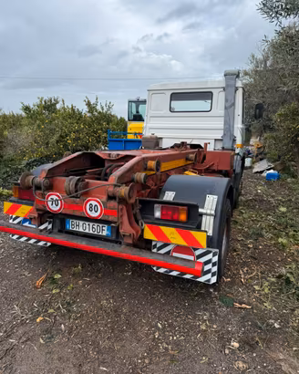 Iveco 145-17 scarrabile