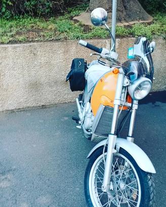 moto Aprilia 
