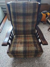 Antica poltrona vintage old west a dondolo